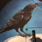 guitare corbeau dos - Étien' / Fresque murale et anamorphose, conception et réalisation